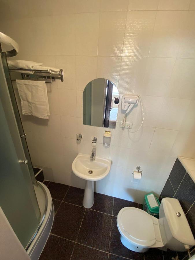 Ulpan Mini Hotel Astaná Exterior foto