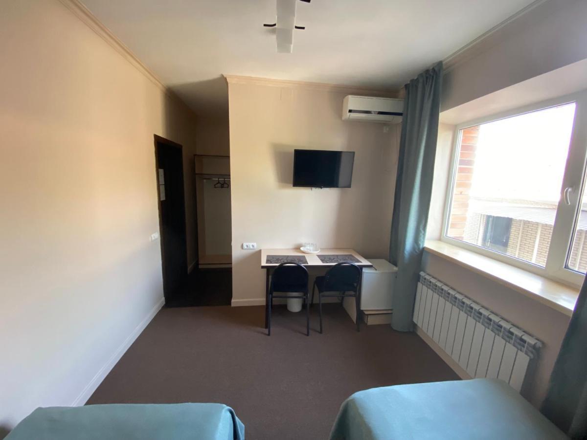 Ulpan Mini Hotel Astaná Exterior foto
