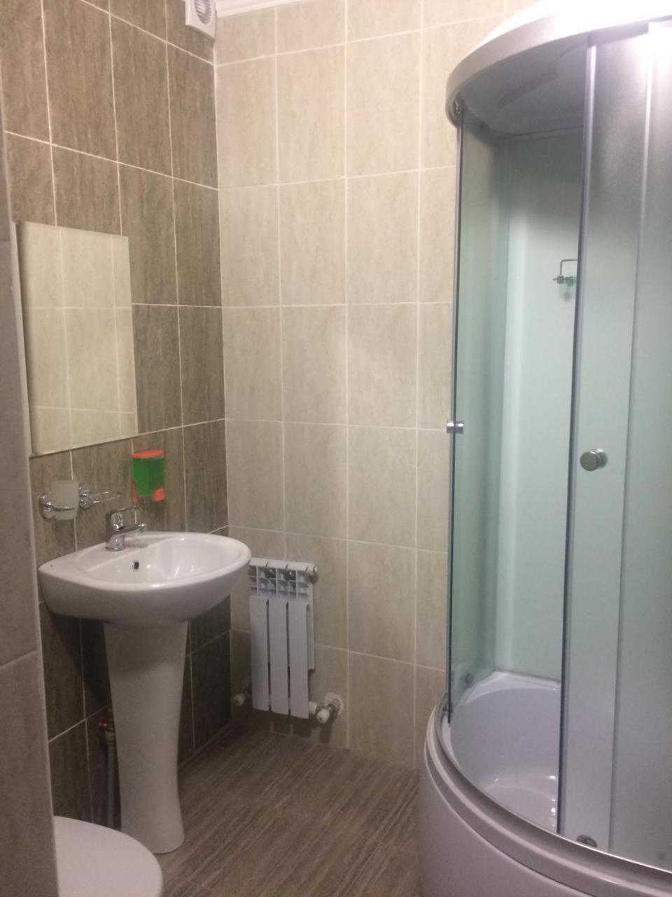 Ulpan Mini Hotel Astaná Exterior foto